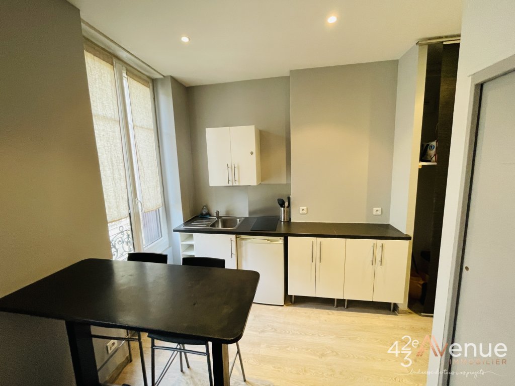 LOCATION - Appartement - ST ETIENNE (42000) - 395 €