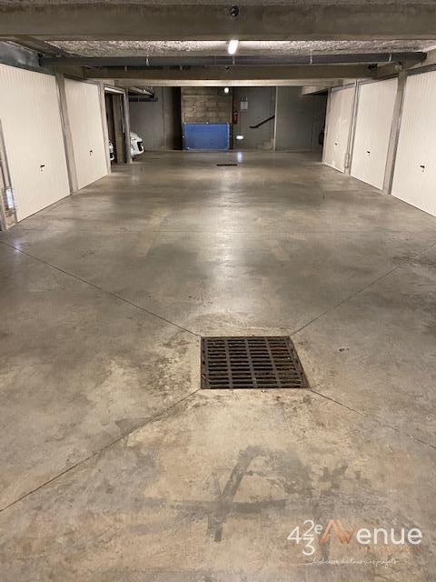 LOCATION - Parking/box - ST ETIENNE (42000) - 70 €