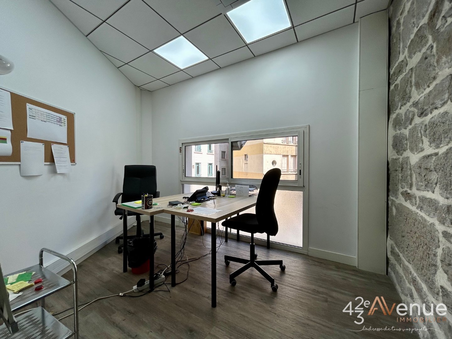 LOCATION - Bureaux - ST ETIENNE (42000) - 2000 €