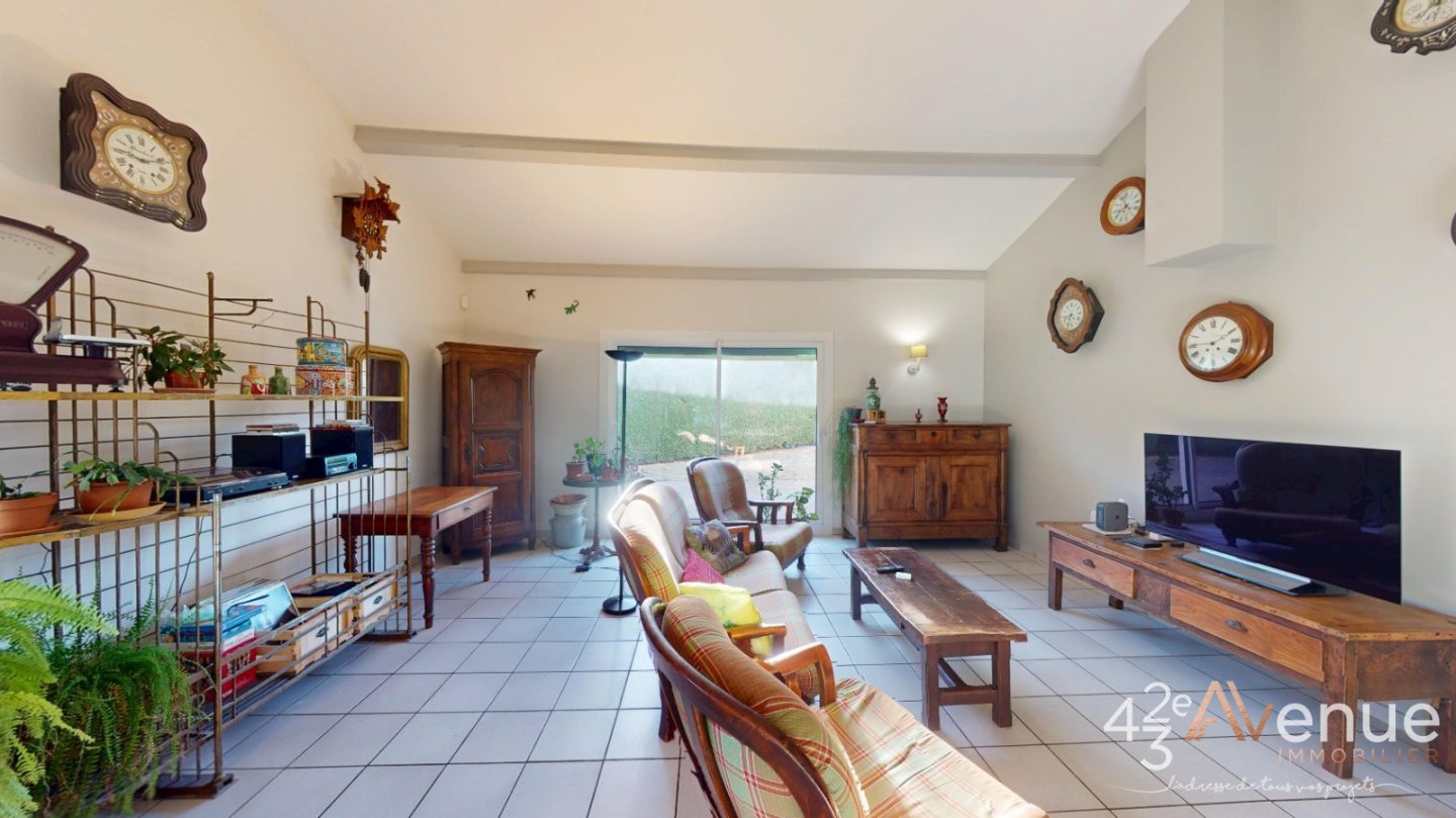VENTE - Maison/villa - ST GENEST LERPT (42530) - 520000 €