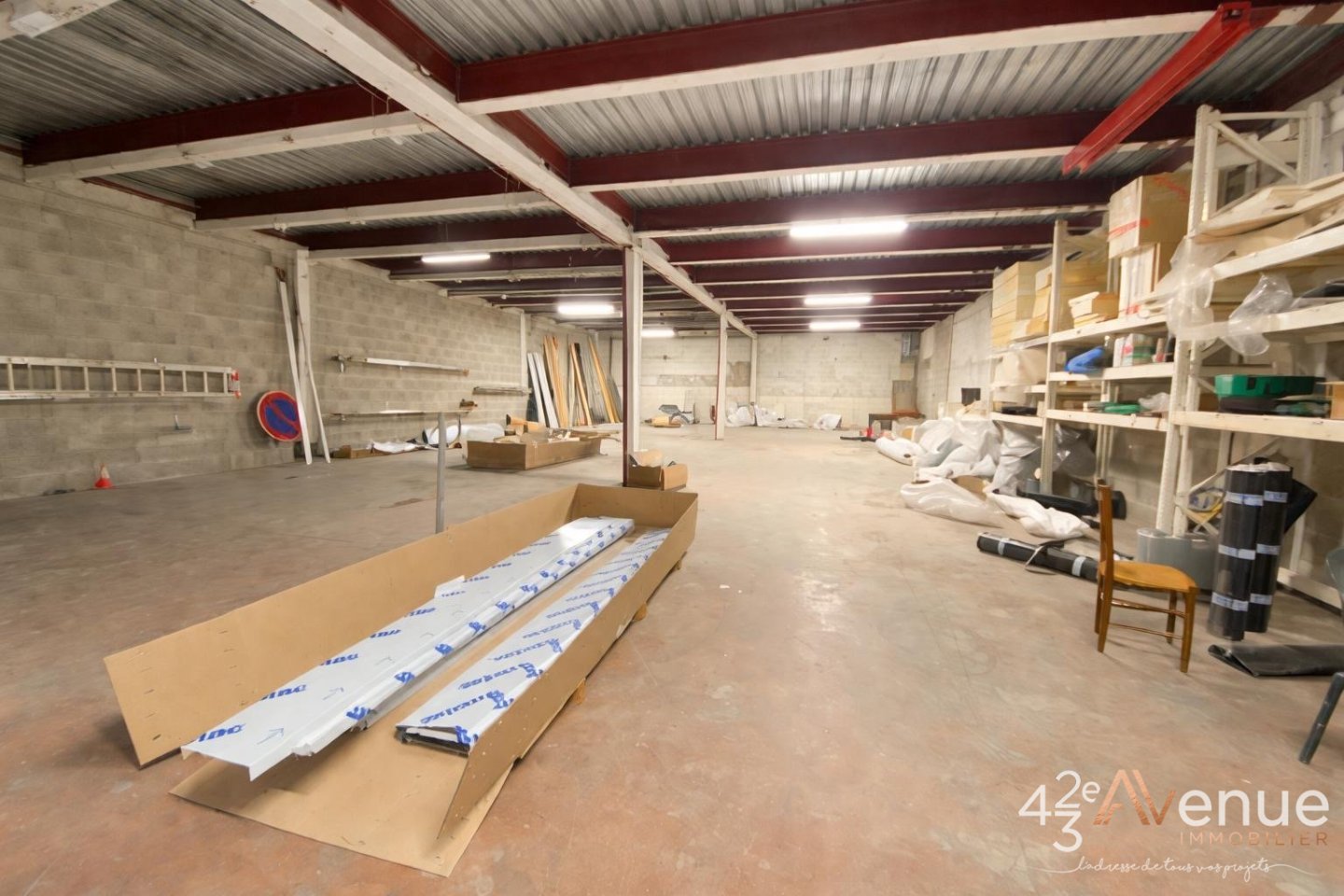 VENTE - Local - ST MARTIN LA PLAINE (42800) - 249000 €