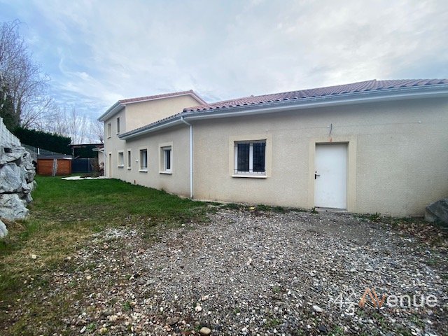 LOCATION - Maison/villa - SORBIERS (42290) - 2075 €