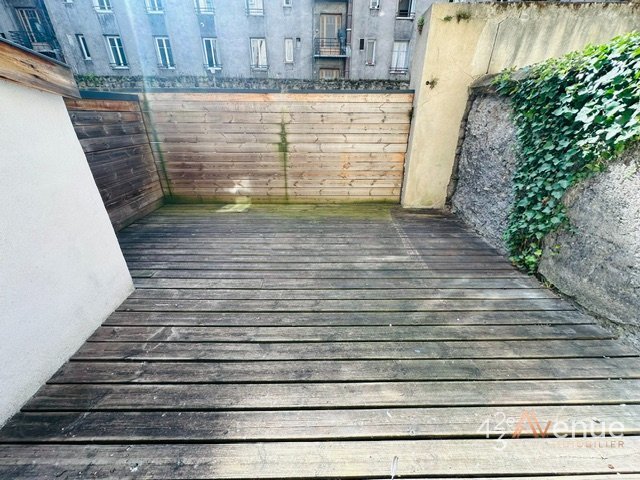 LOCATION - Appartement - ST ETIENNE (42000) - 400 €