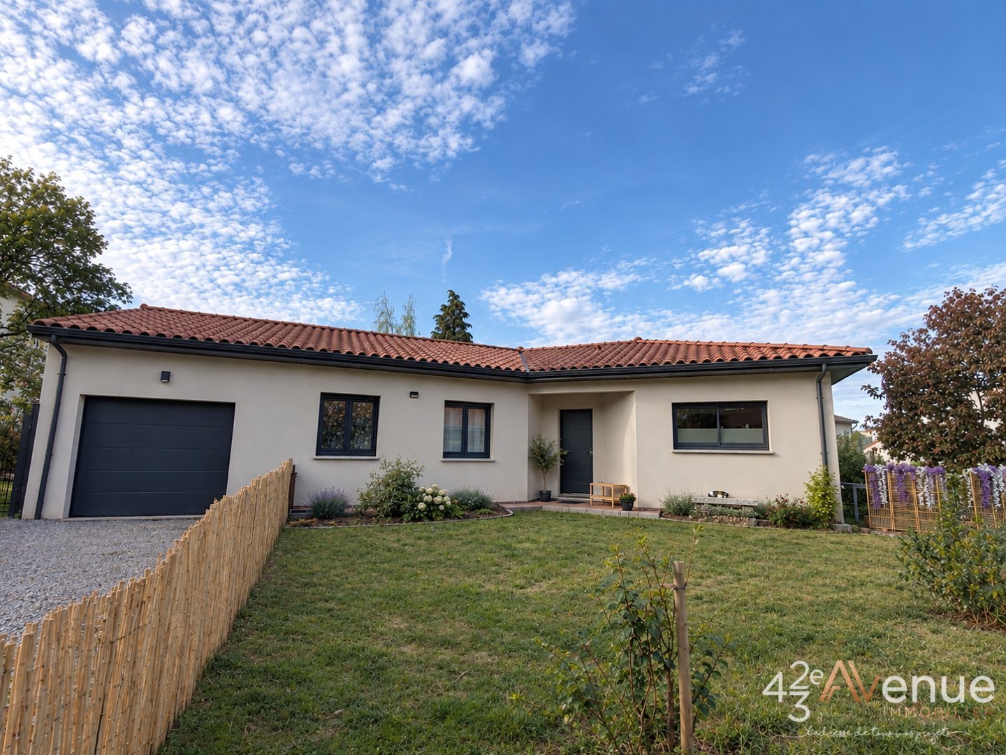 VENTE - Maison/villa - ST CHAMOND (42400) - 357000 €