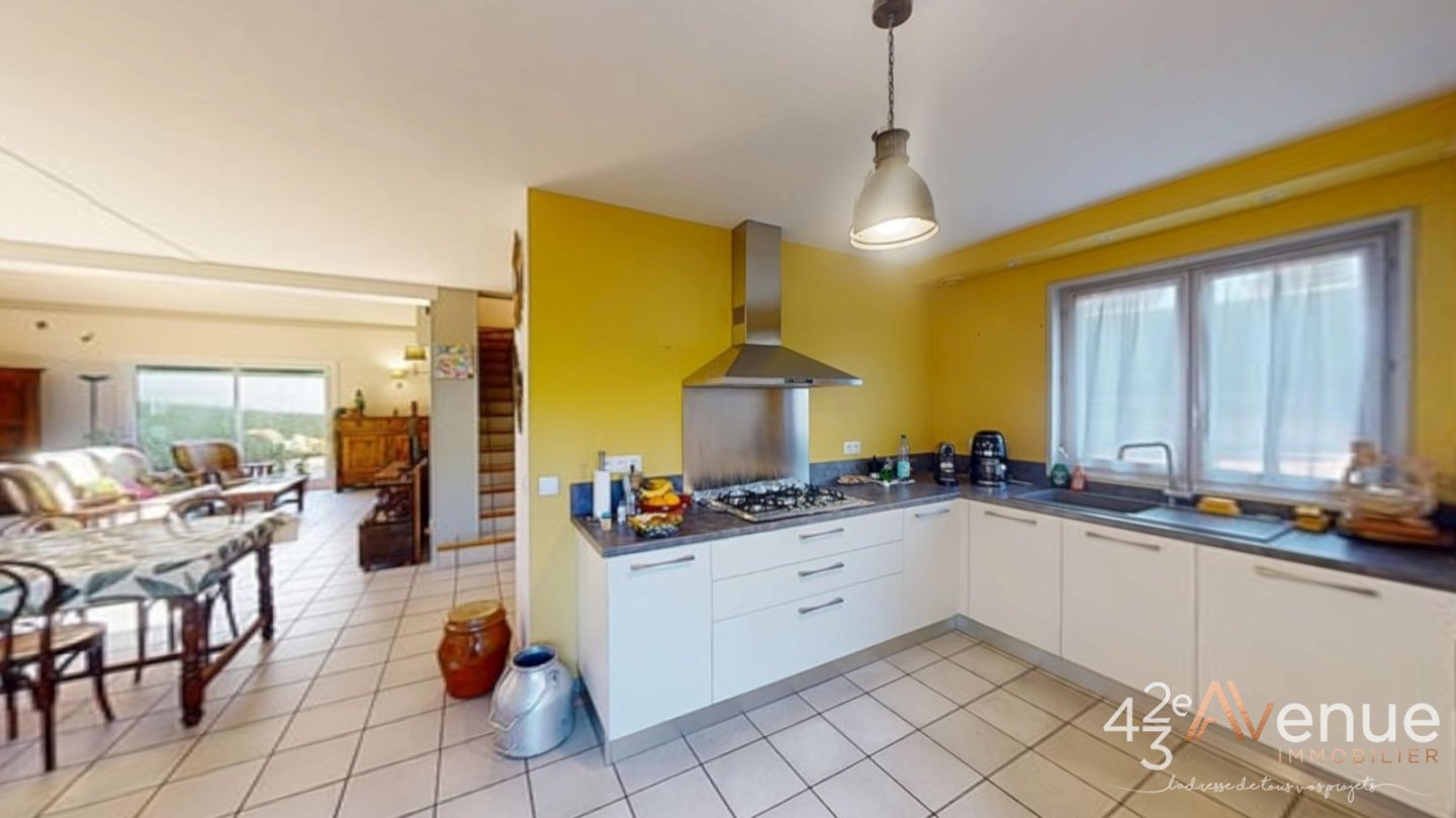 VENTE - Maison/villa - ST GENEST LERPT (42530) - 520000 €