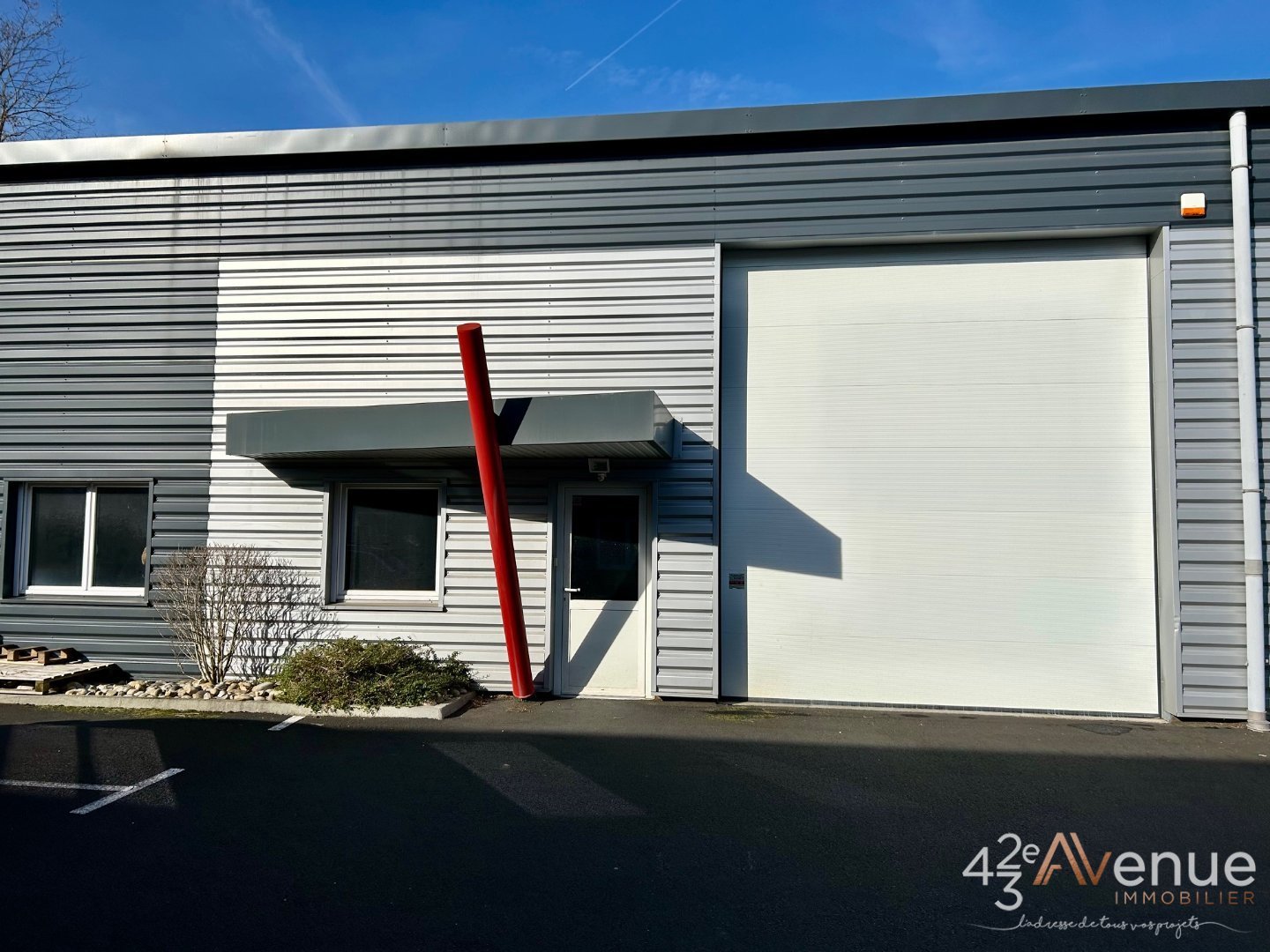 VENTE - Local - ROCHE LA MOLIERE (42230) - 380000 €
