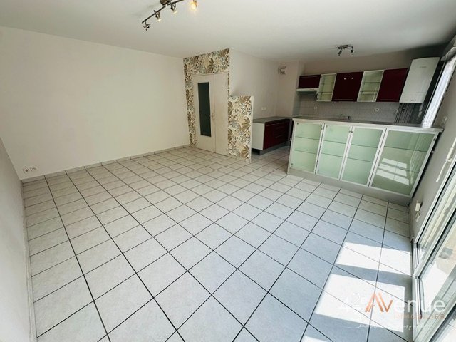 LOCATION - Appartement - ST ETIENNE (42000) - 800 €