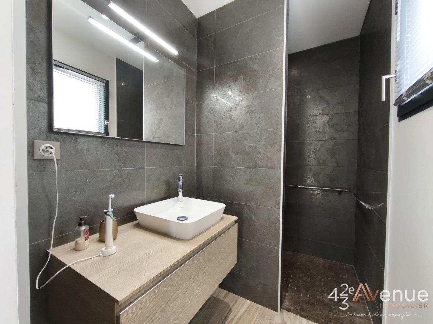 VENTE - Maison/villa - ST CHAMOND (42400) - 599000 €