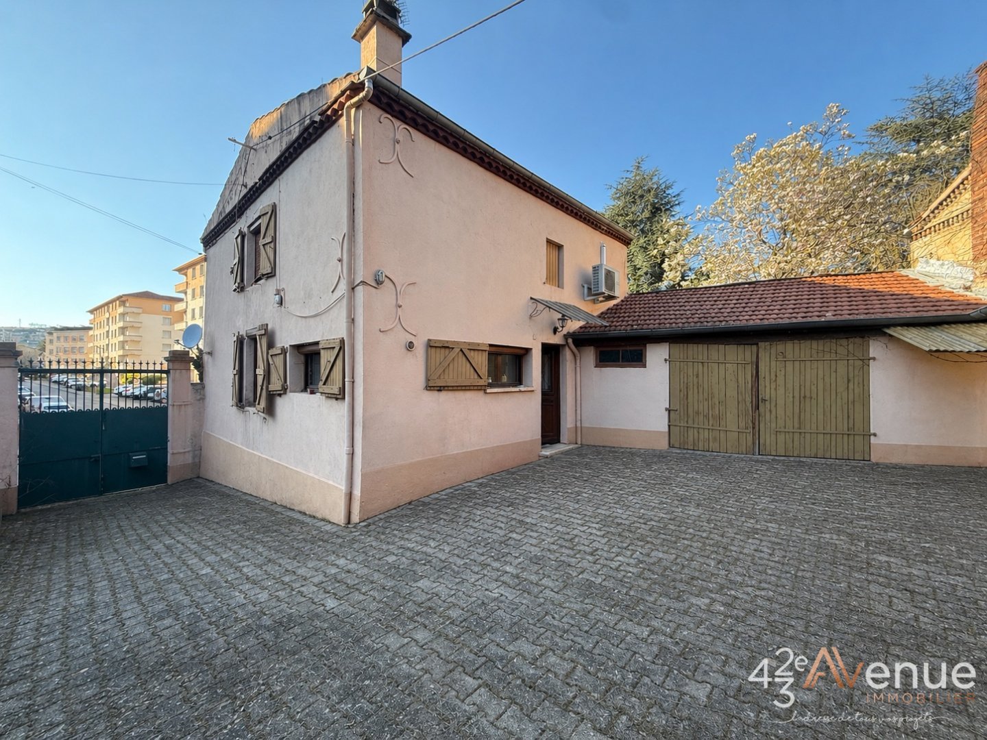 VENTE - Maison/villa - ST CHAMOND (42400) - 135000 €