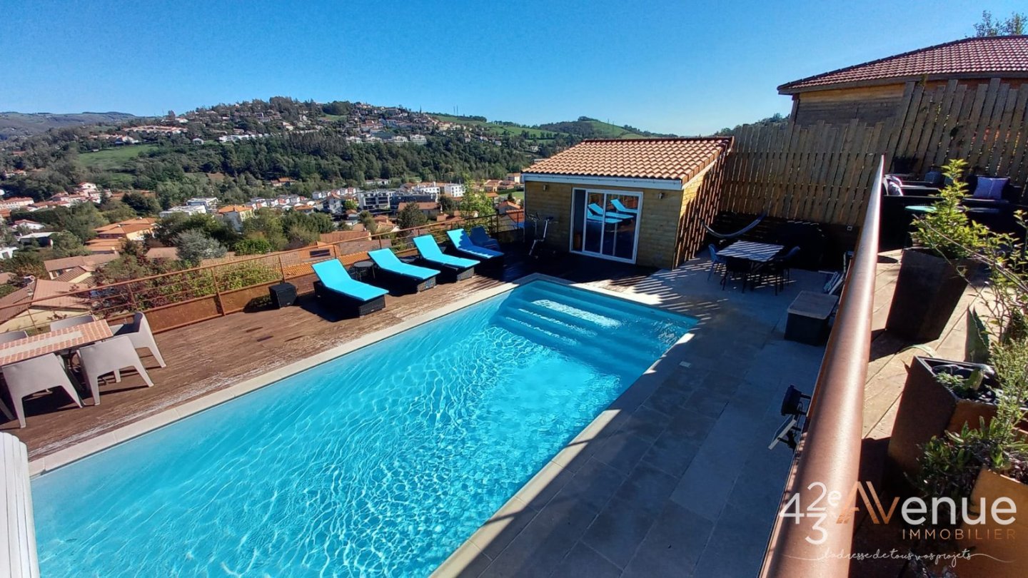 VENTE - Maison/villa - ST PRIEST EN JAREZ (42270) - 550000 €