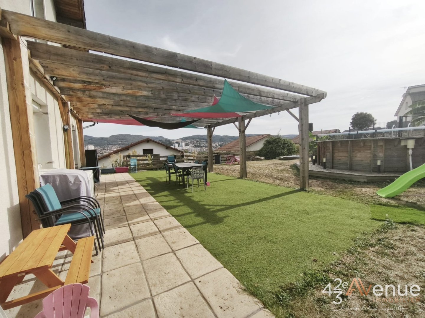 VENTE - Maison/villa - UNIEUX (42240) - 269000 €