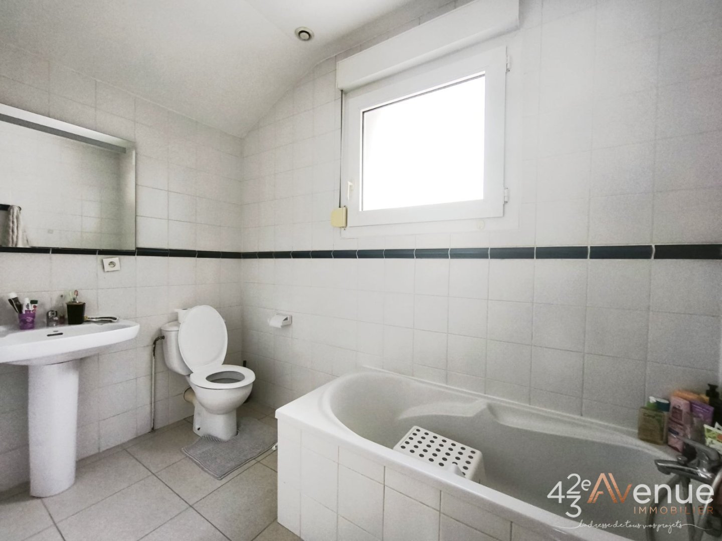 VENTE - Maison/villa - ST CHAMOND (42400) - 379000 €