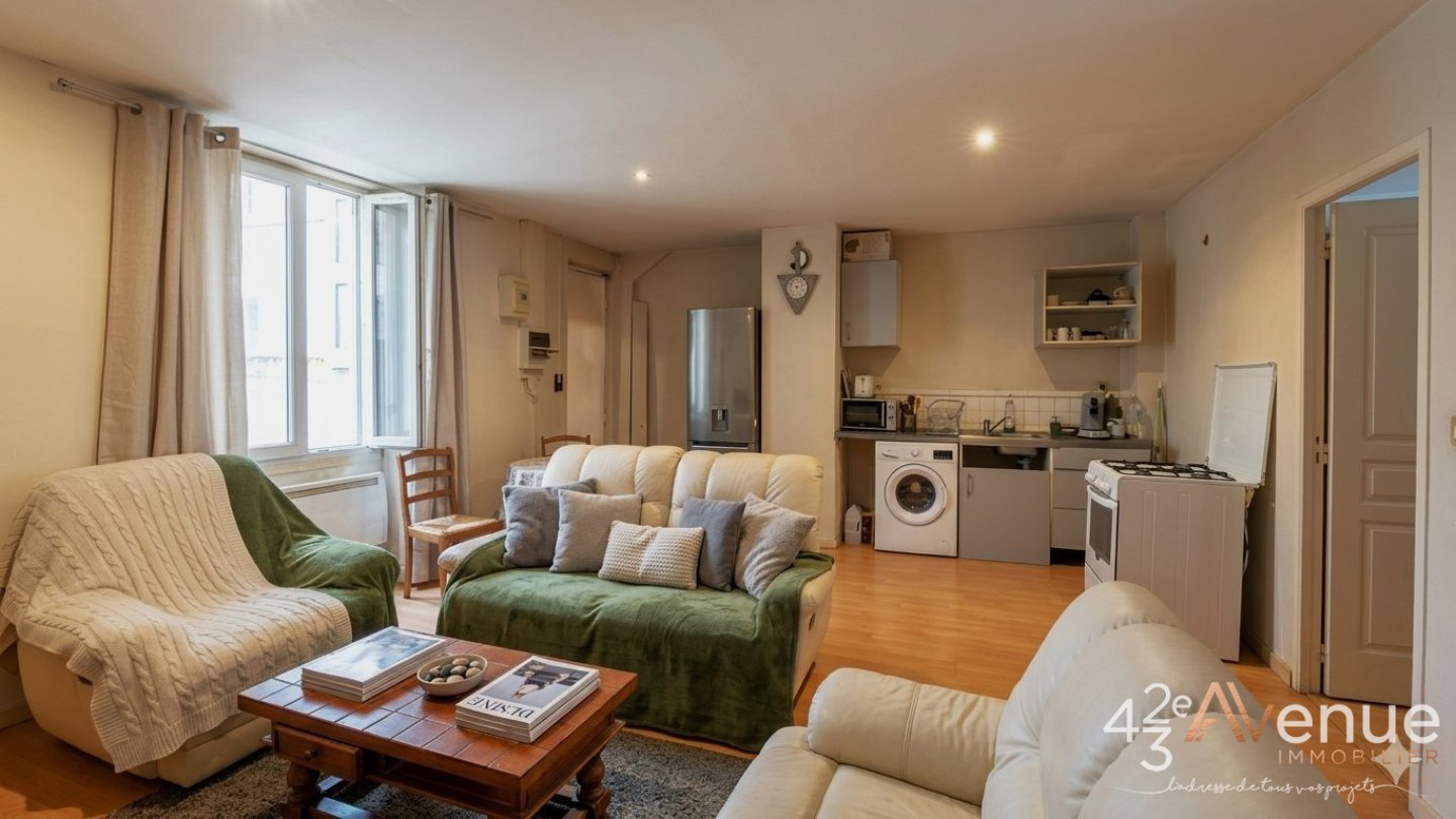 VENTE - Immeuble - RIVE DE GIER (42800) - 100000 €