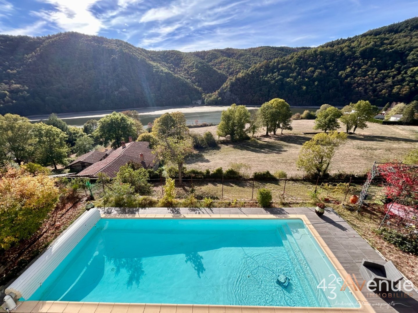 VENTE - Maison/villa - ST PAUL EN CORNILLON (42240) - 500000 €