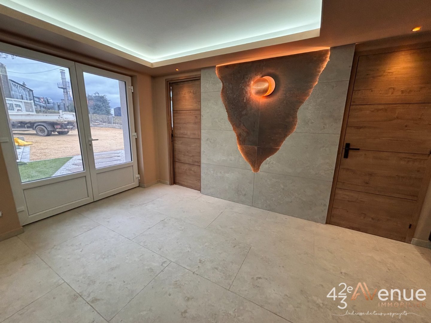 LOCATION - Bureaux - STE SIGOLENE (43600) - 200 €
