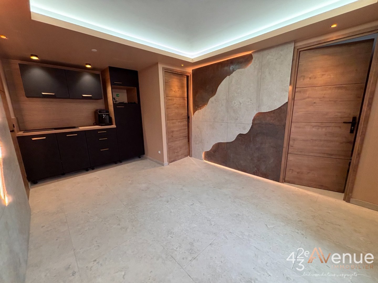 LOCATION - Bureaux - STE SIGOLENE (43600) - 200 €