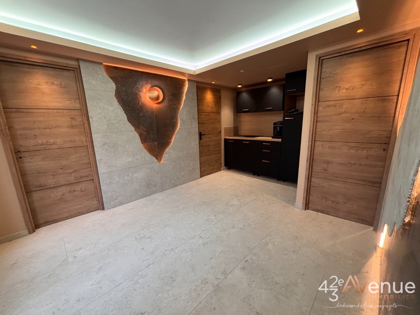 LOCATION - Bureaux - STE SIGOLENE (43600) - 200 €