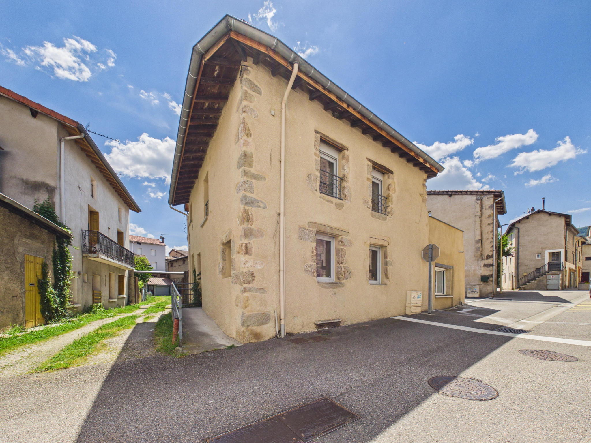 VENTE - Maison/villa - Bas-en-Basset (43210) - 175000 €
