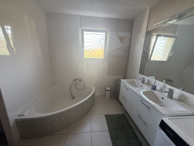 VENTE - Maison/villa - Le Chambon-Feugerolles (42500) - 419000 €