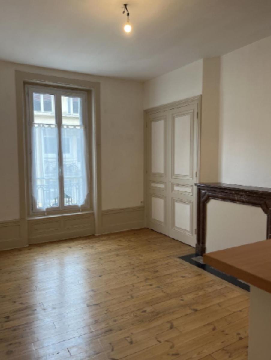 LOCATION - Appartement - Saint Étienne (42000) - 505 €