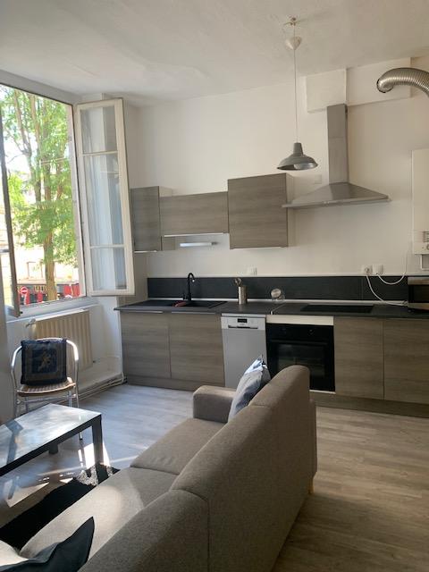 LOCATION - Appartement - ST ETIENNE (42000) - 370 €
