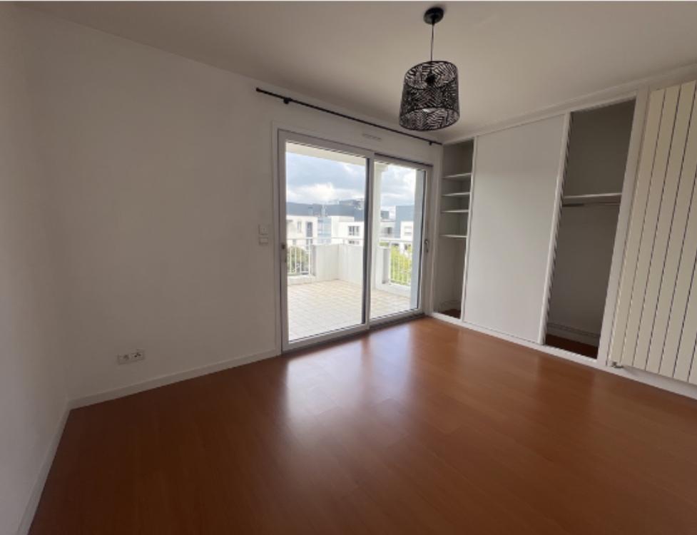 LOCATION - Appartement - SAINT-PRIEST-EN-JAREZ (42270) - 990 €