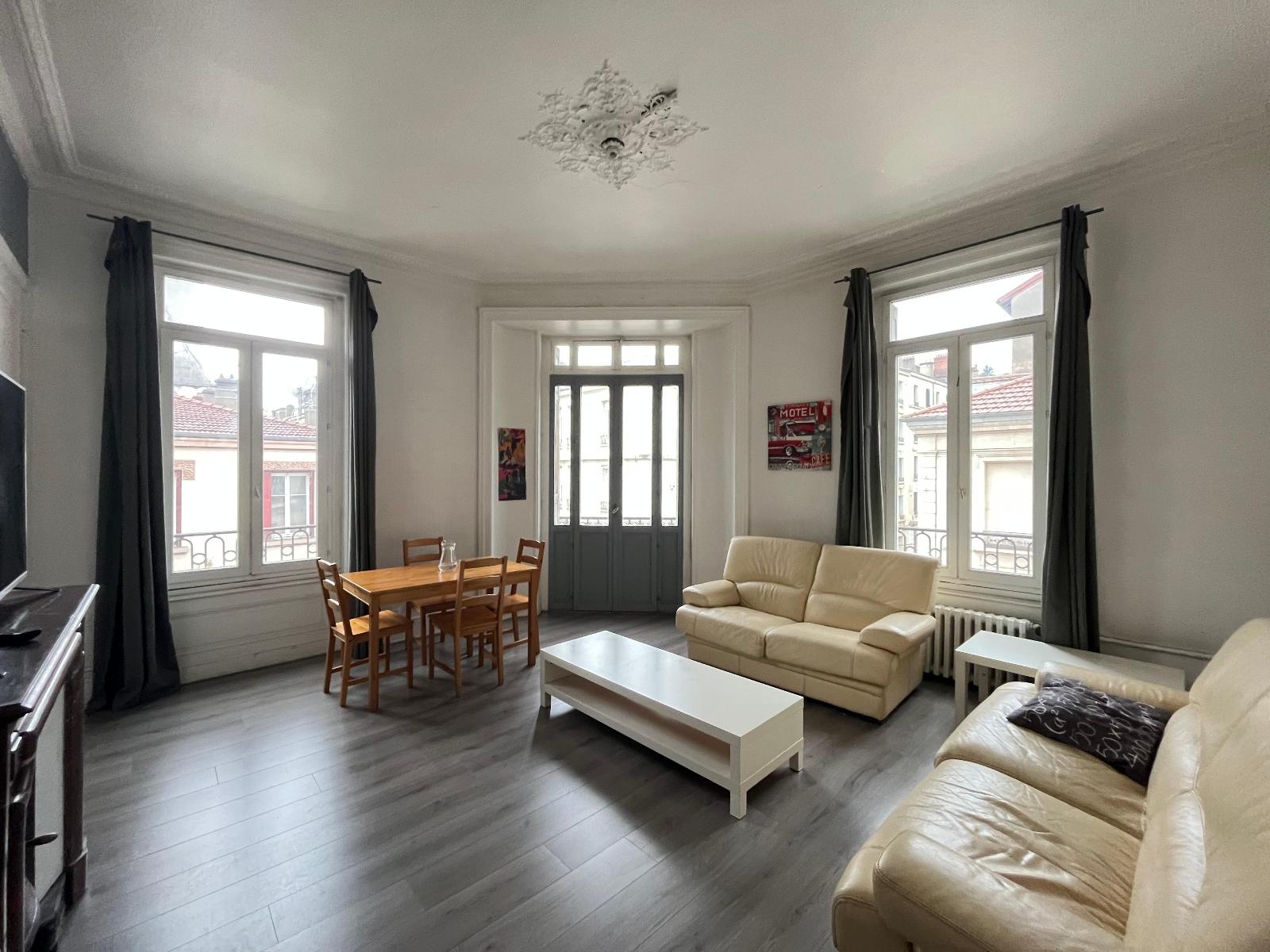 LOCATION - Appartement - SAINT-ETIENNE (42000) - 365 €