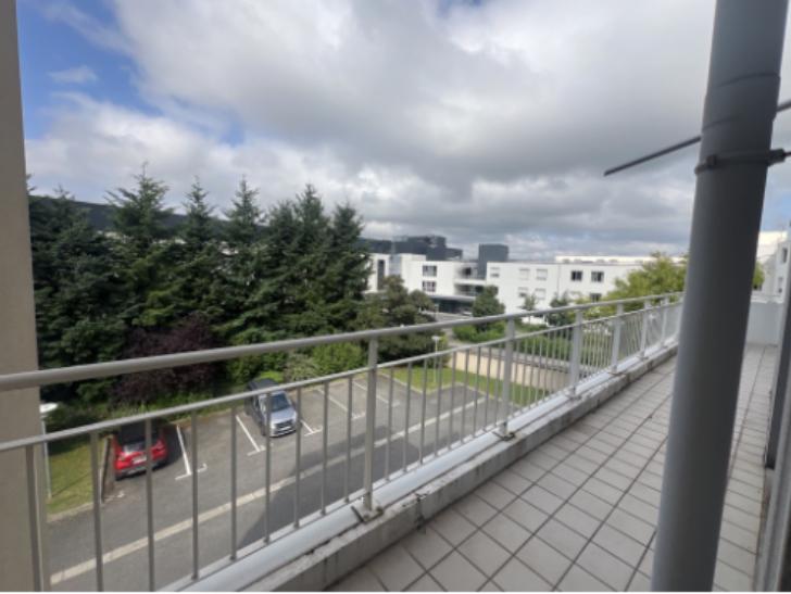 LOCATION - Appartement - SAINT-PRIEST-EN-JAREZ (42270) - 990 €