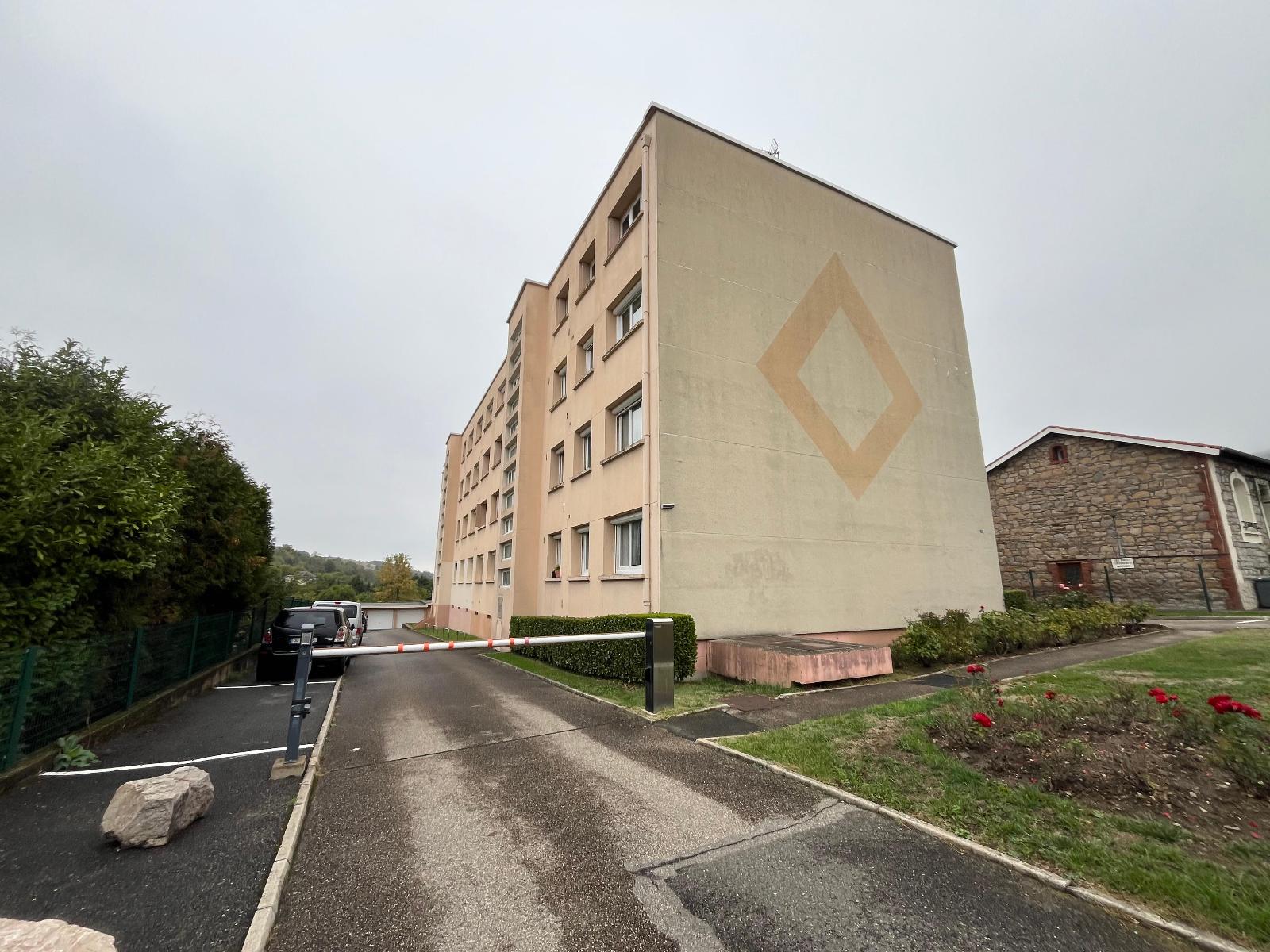 LOCATION - Parking - SAINT ETIENNE TERRENOIRE (42100) - 60 €