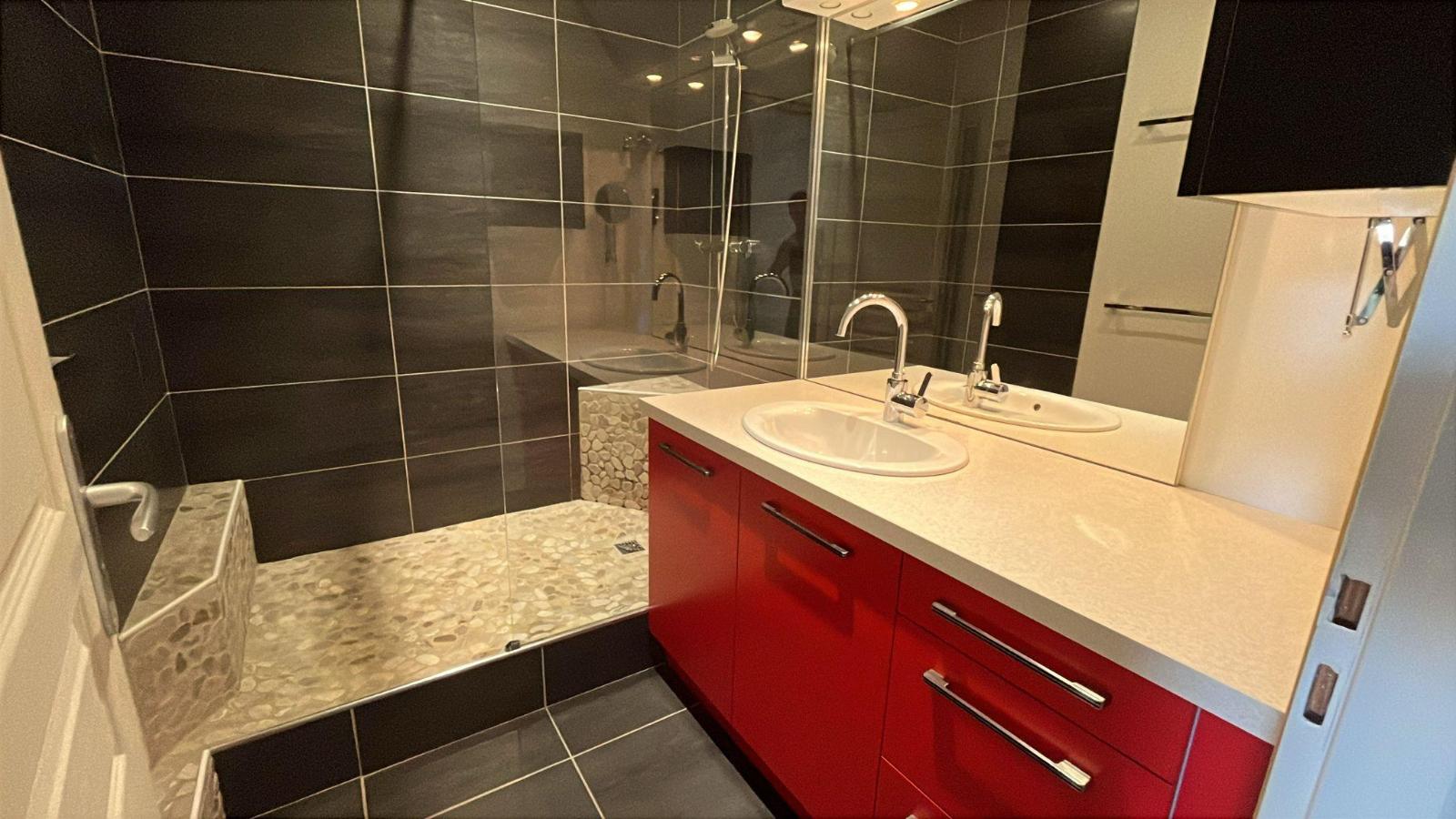 LOCATION - Appartement - SAINT-ETIENNE (42000) - 1055 €
