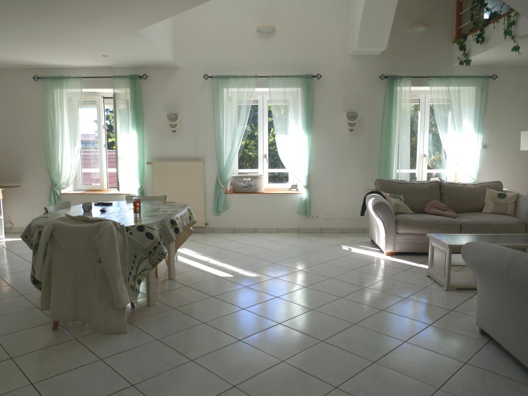 VENTE - Appartement - Sainte-Sigolène (43600) - 140000 €