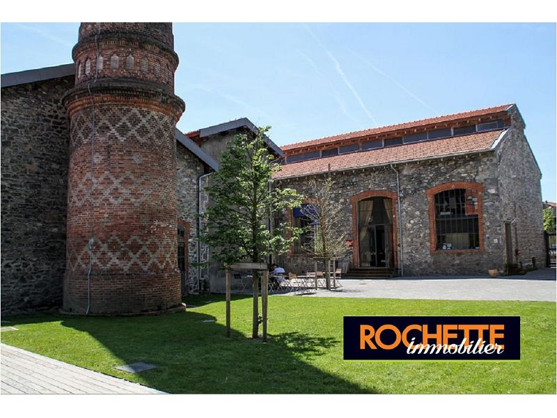 VENTE FOND DE COMMERCE - Local - CHAZELLES SUR LYON (42140) - 97000 €