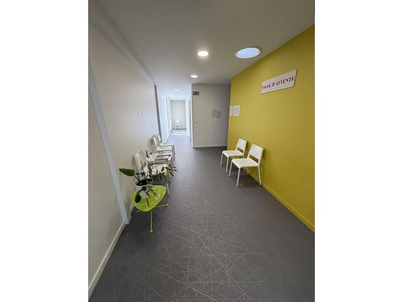 LOCATION - Bureaux - LA FOUILLOUSE (42480) - 280 €