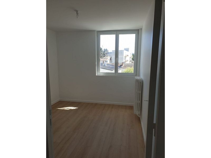 LOCATION - Appartement - FEURS (42110) - 615 €