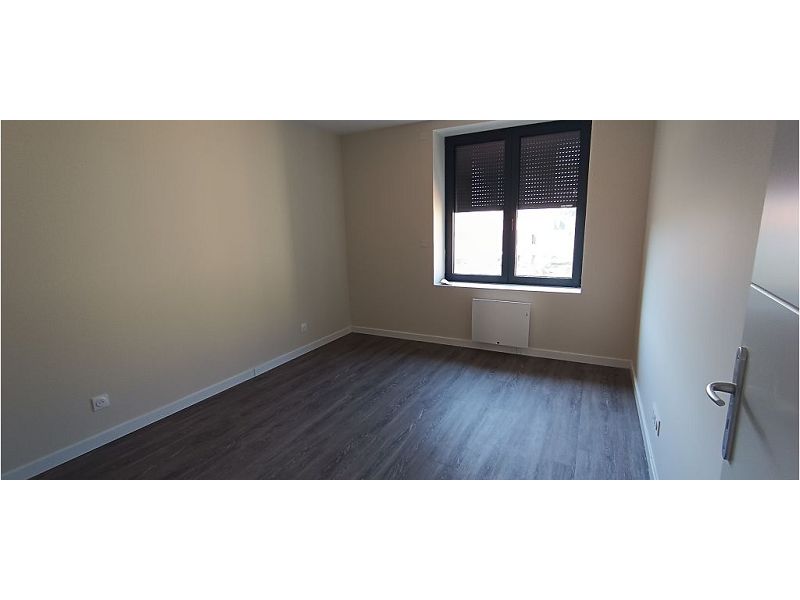 LOCATION - Appartement - BOEN SUR LIGNON (42130) - 880 €