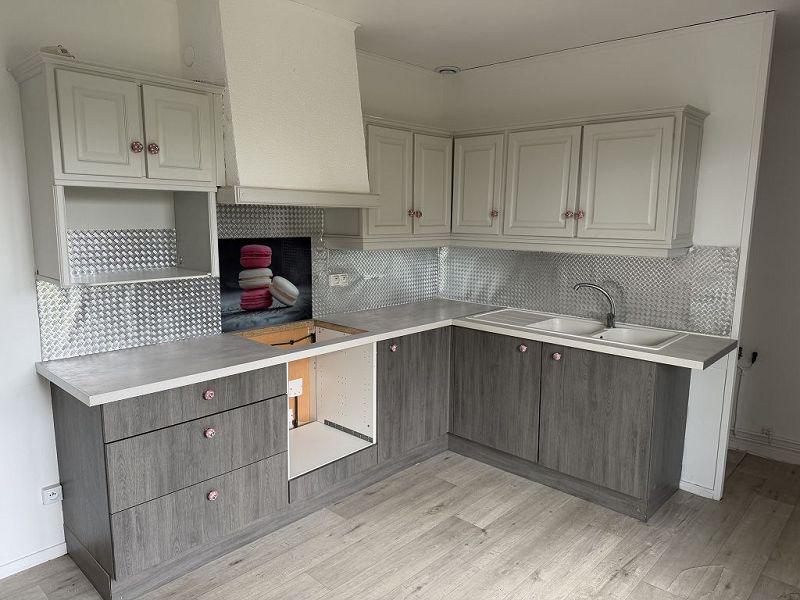 LOCATION - Maison/villa - FEURS (42110) - 750 €
