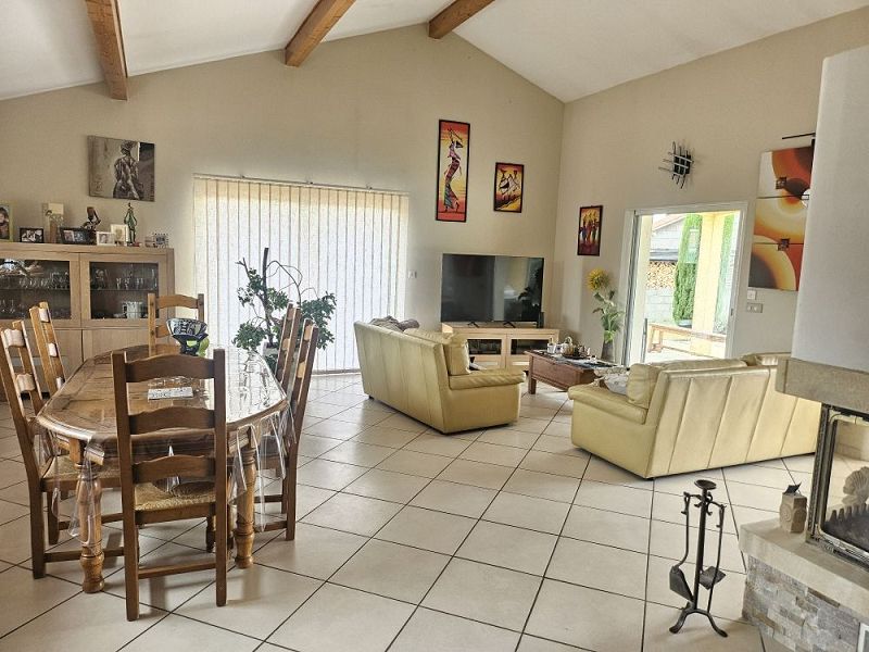 VENTE - Maison/villa - BOISSET LES MONTROND (42210) - 437000 €