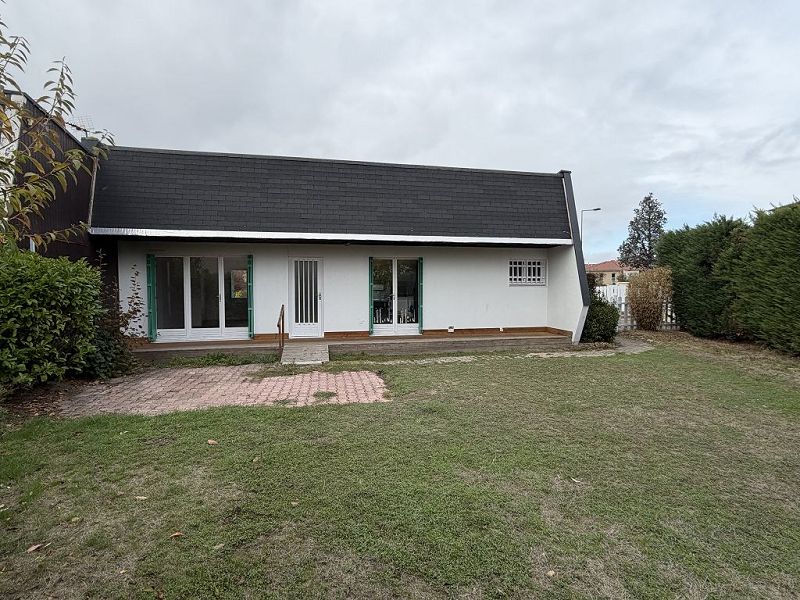 LOCATION - Maison/villa - FEURS (42110) - 750 €