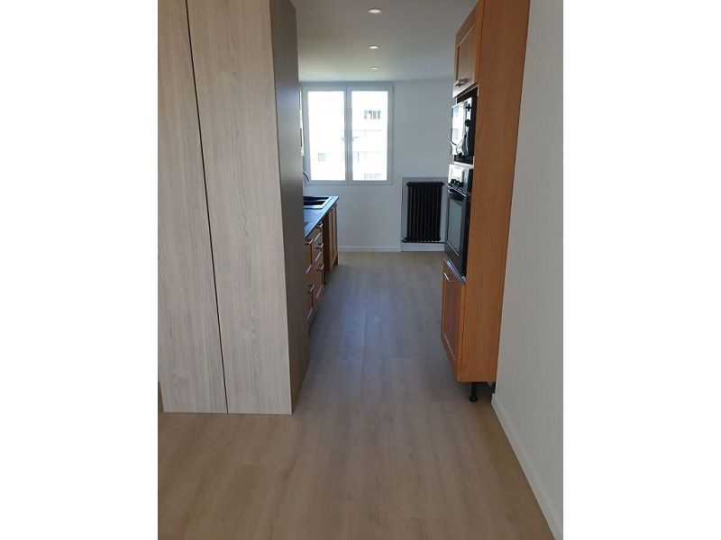 LOCATION - Appartement - FEURS (42110) - 615 €