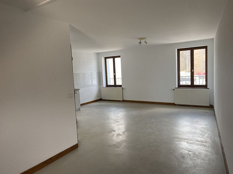 LOCATION - Maison/villa - CHAMBEON (42110) - 645 €