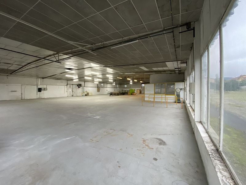 VENTE - Local - MONTBRISON (42600) - 550000 €