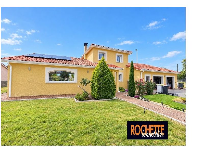 VENTE - Maison/villa - BOISSET LES MONTROND (42210) - 437000 €