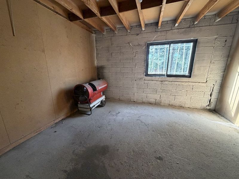 LOCATION - Parking/box - MONTROND LES BAINS (42210) - 790 €