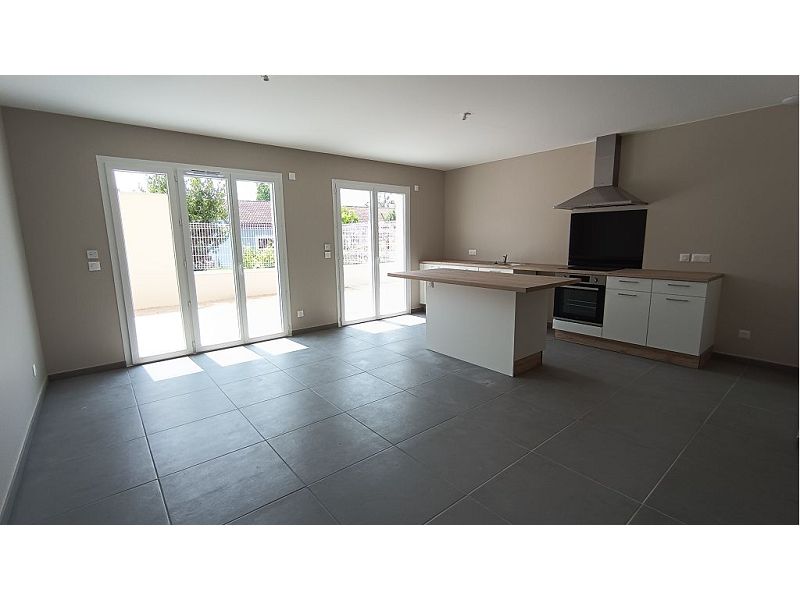 LOCATION - Maison/villa - FEURS (42110) - 950 €