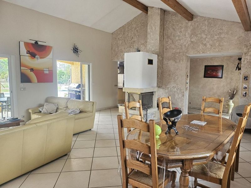 VENTE - Maison/villa - BOISSET LES MONTROND (42210) - 437000 €