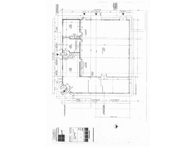 VENTE - Local - MONTROND LES BAINS (42210) - 550000 €
