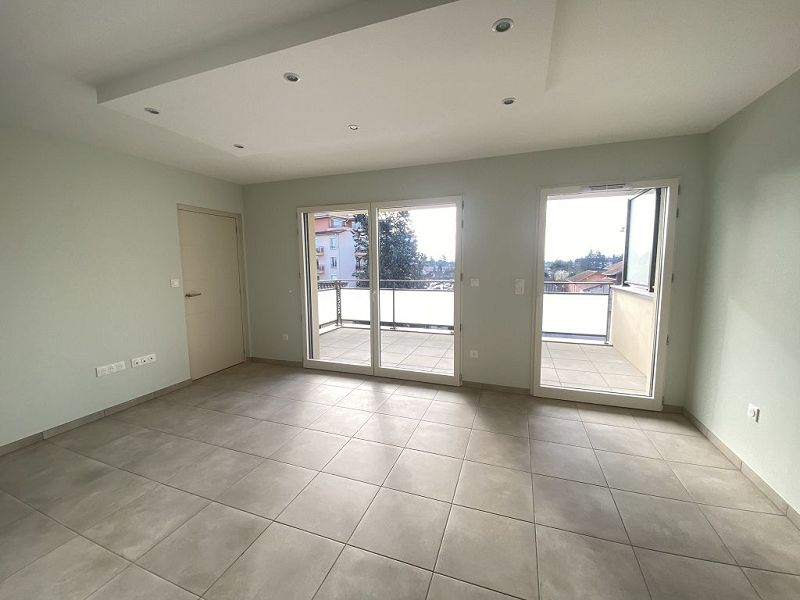 LOCATION - Appartement - MONTROND LES BAINS (42210) - 705 €
