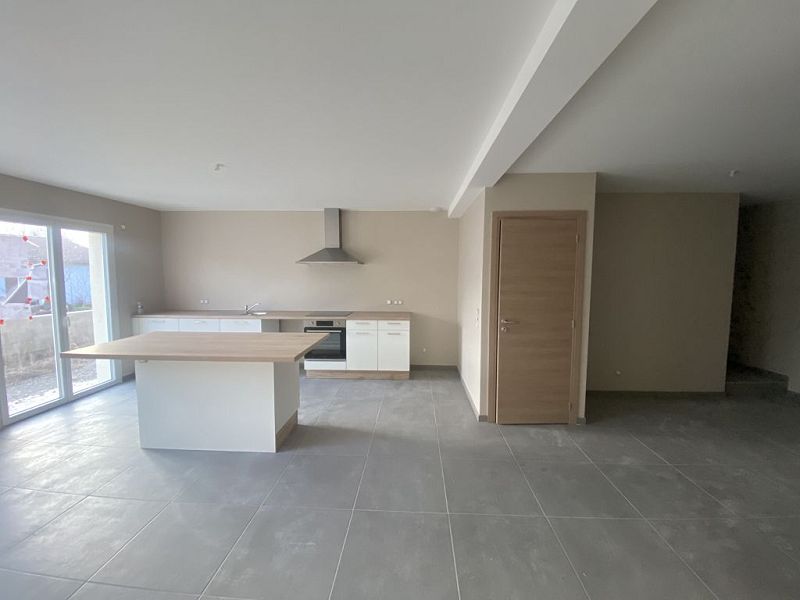 LOCATION - Maison/villa - FEURS (42110) - 950 €