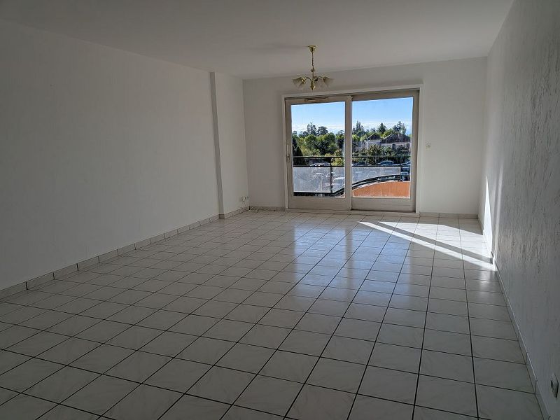 LOCATION - Appartement - MONTROND LES BAINS (42210) - 850 €