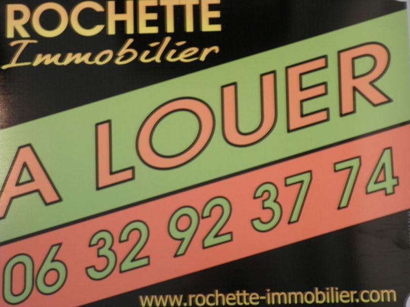LOCATION - Local - MONTROND LES BAINS (42210) - 1400 €